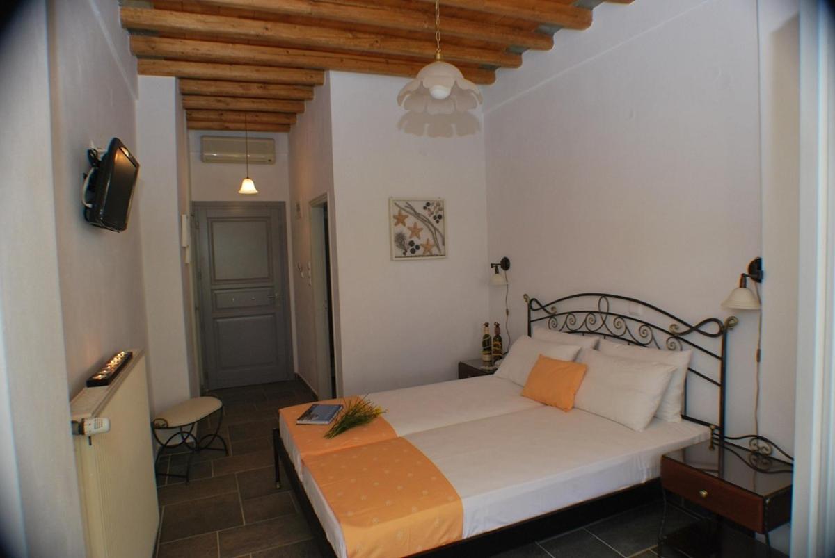 Myrto Hotel Kamares  Bagian luar foto