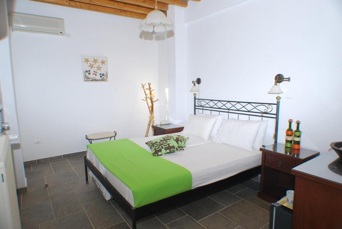 Myrto Hotel Kamares  Bagian luar foto
