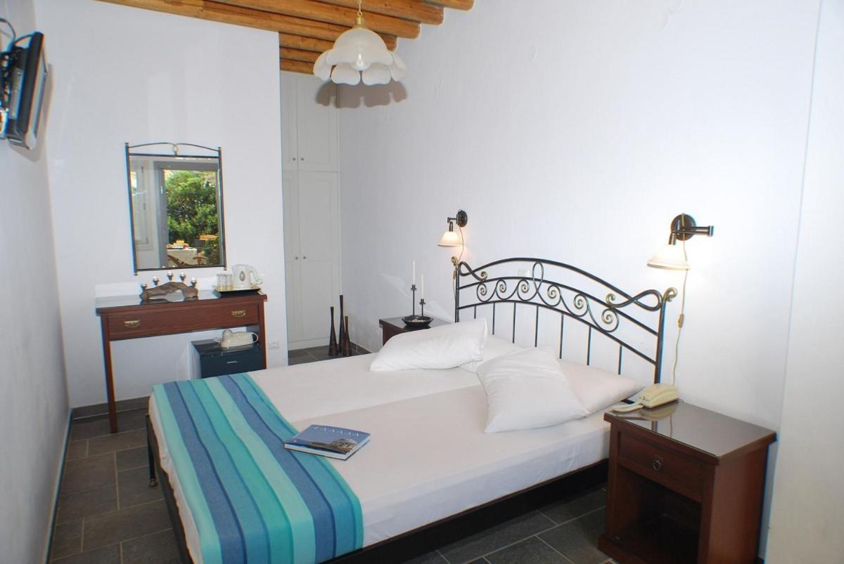 Myrto Hotel Kamares  Bagian luar foto