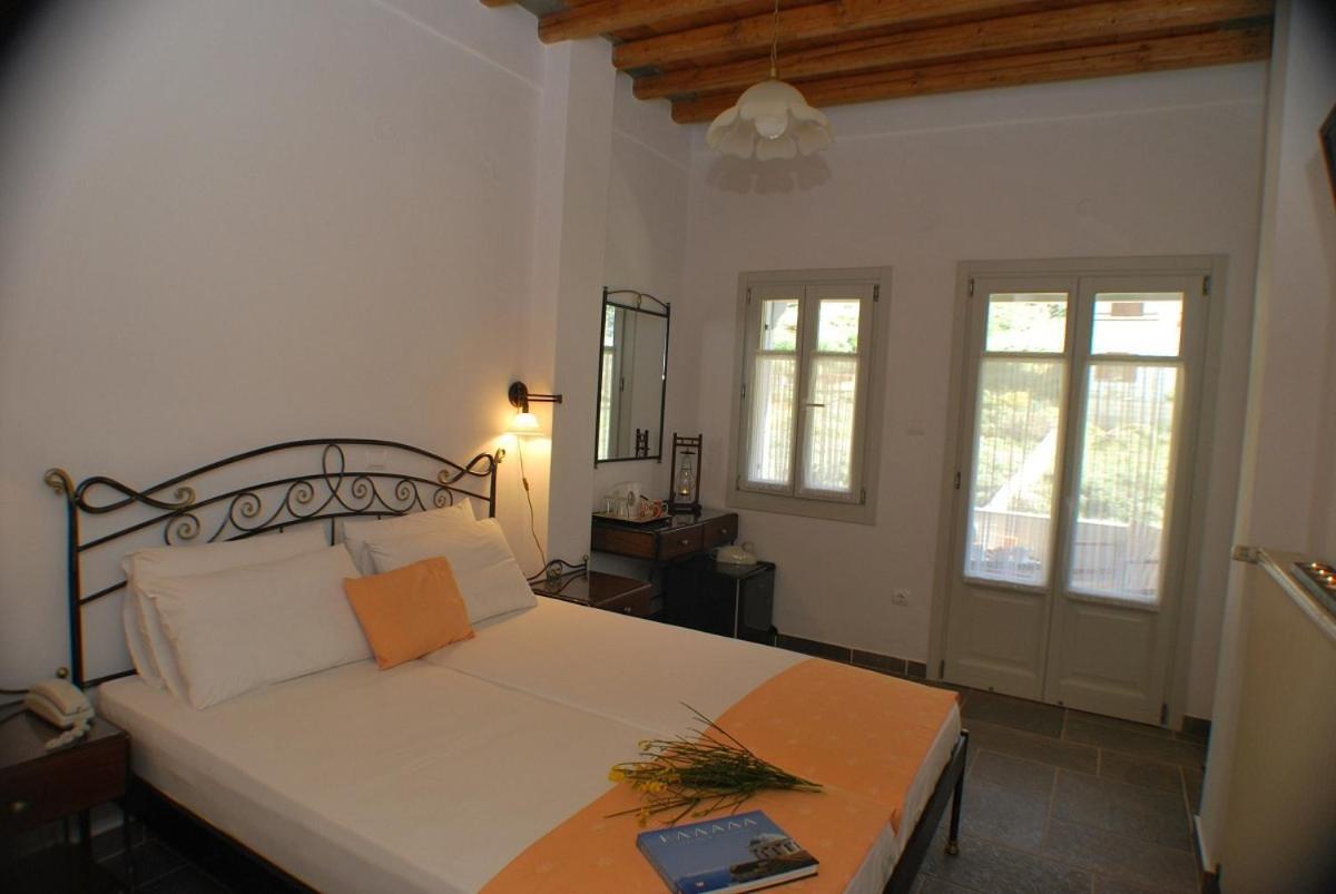 Myrto Hotel Kamares  Bagian luar foto